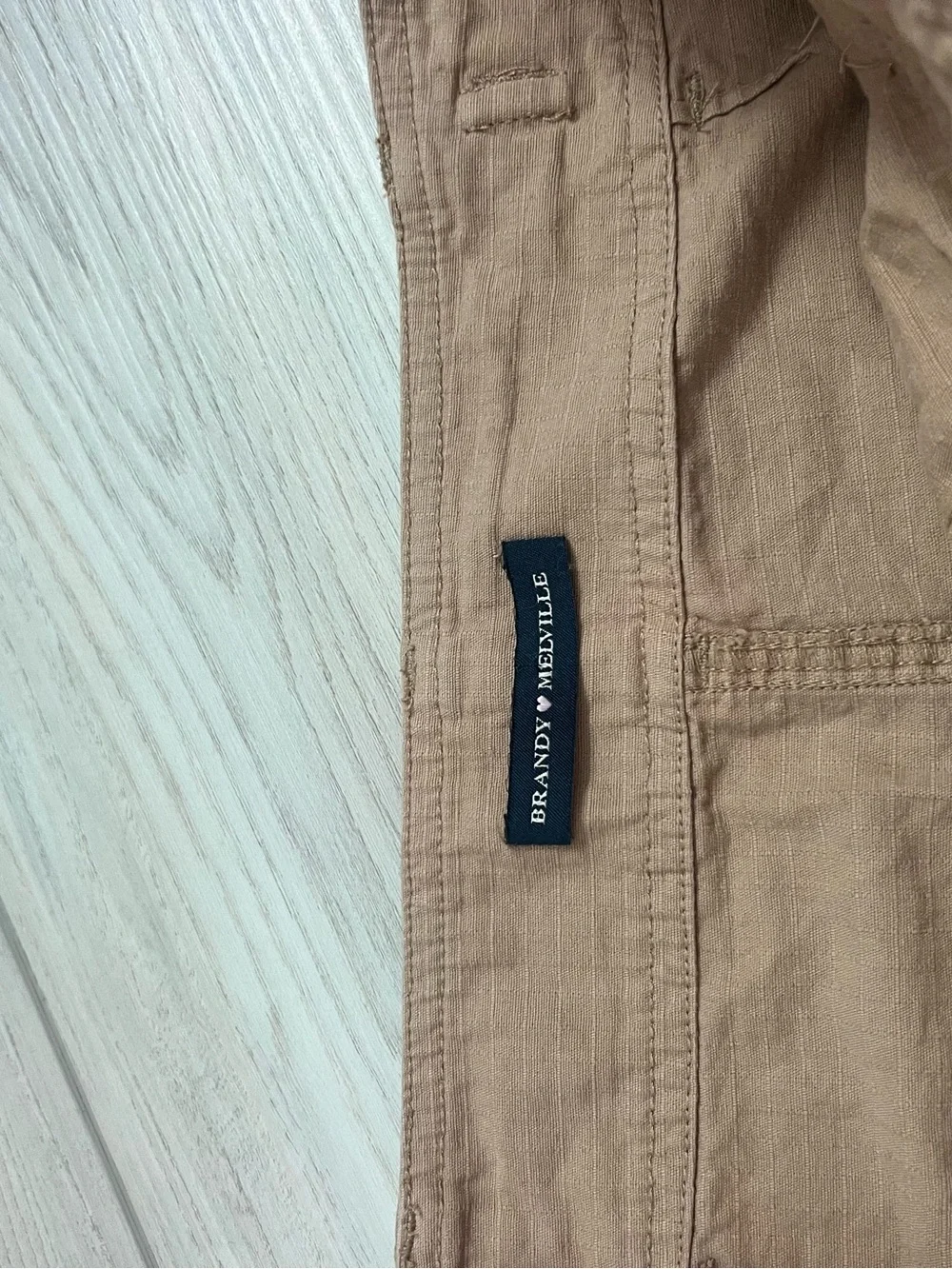 Brandy Melville Cargo skirt in Tan